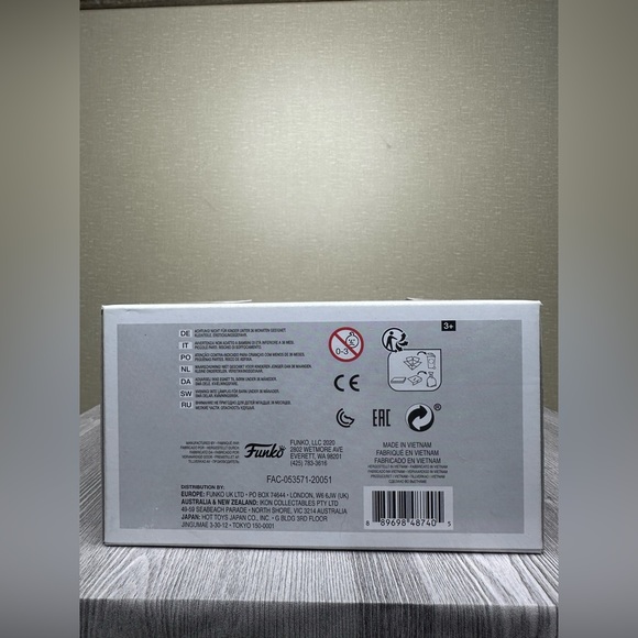 Funko Pop! Vinyl: Star Wars Mandalorian - The Child #368 - Picture 6 of 8